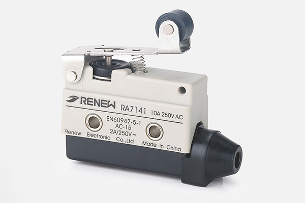 {RL7141滾輪短杠杆型限位開關 width=